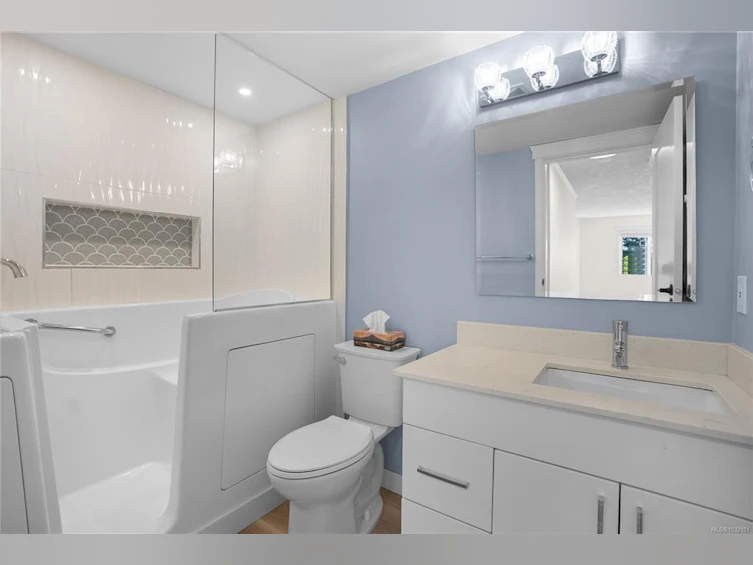 103-951 Topaz Avenue, Victoria, BC, V8T 2M2 - 12