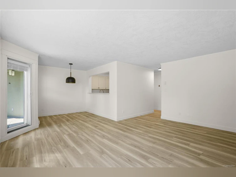 103-951 Topaz Avenue, Victoria, BC, V8T 2M2 - 8