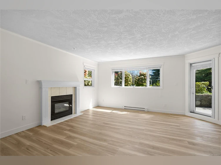 103-951 Topaz Avenue, Victoria, BC, V8T 2M2 - 3