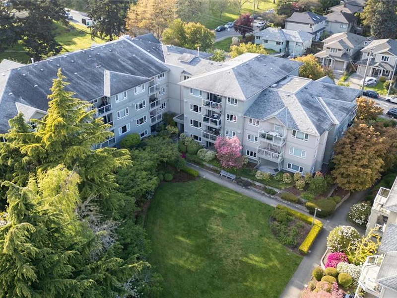 103 - 951 Topaz Avenue, Victoria BC V8T 2M2