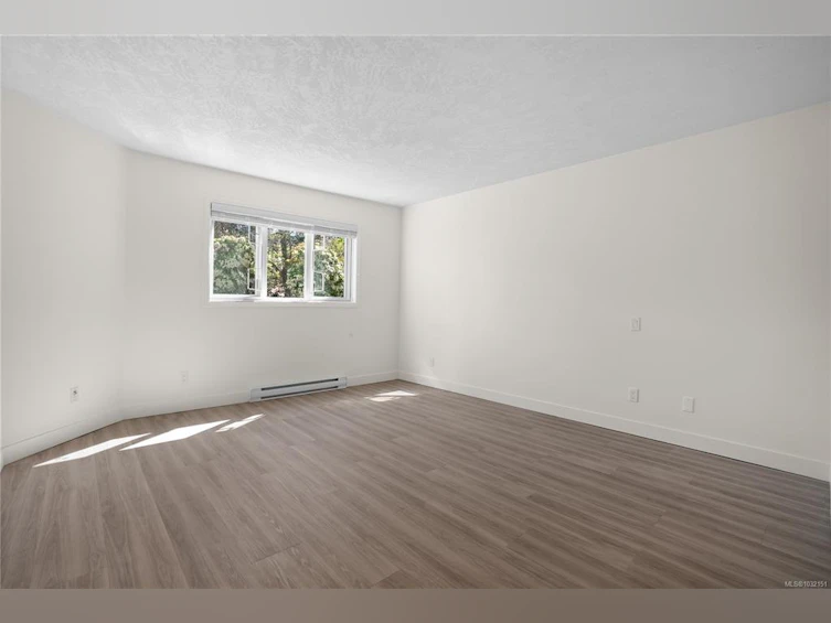 103-951 Topaz Avenue, Victoria, BC, V8T 2M2 - 18