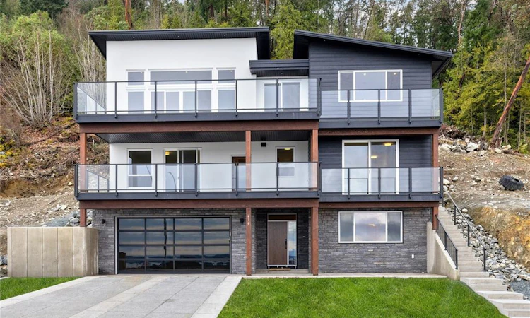 414 Thetis Drive