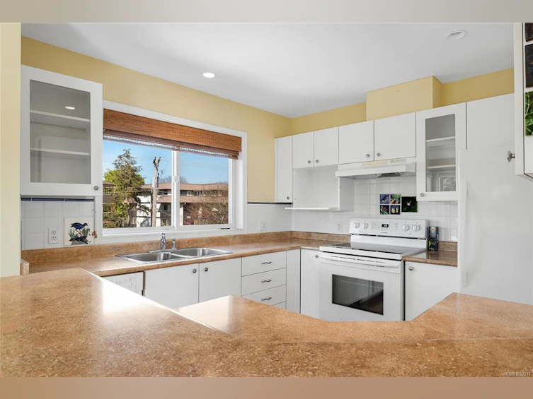 401-445 Cook Street, Victoria, BC, V8V 3Y2 - 8