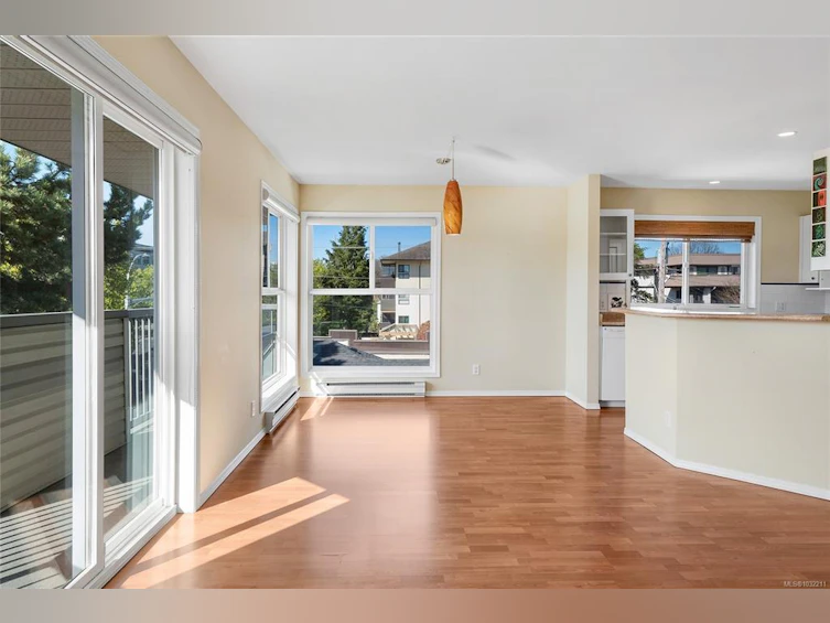 401-445 Cook Street, Victoria, BC, V8V 3Y2 - 5