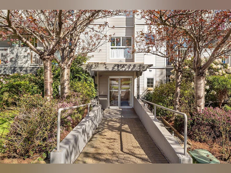 401-445 Cook Street, Victoria, BC, V8V 3Y2 - 24