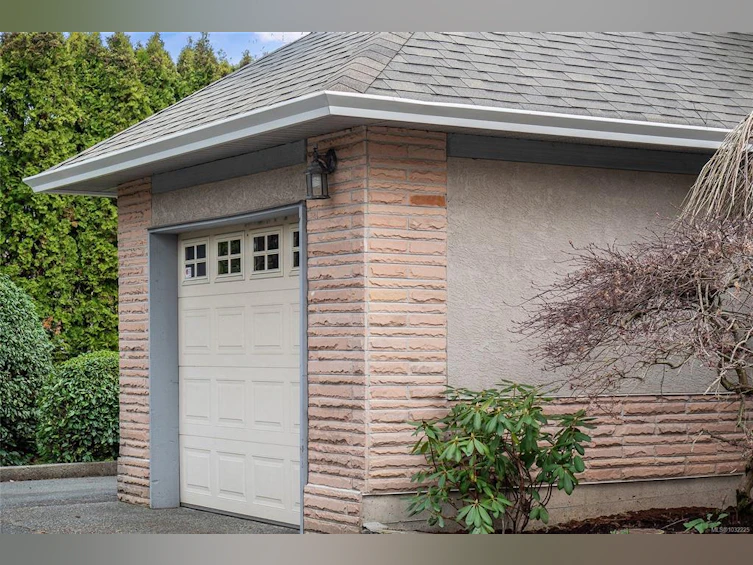 5-1809 Mckenzie Avenue, Saanich, BC, V8N 1A6 - 43