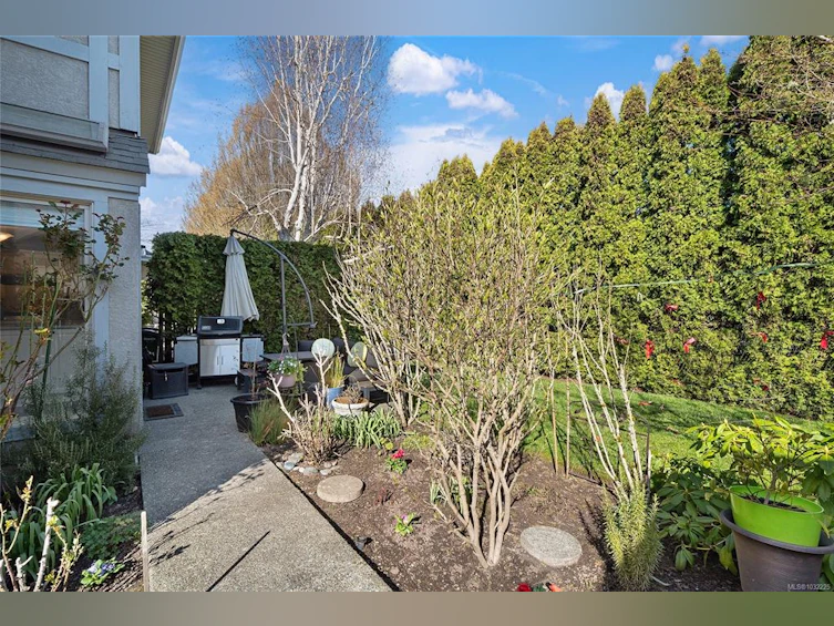 5-1809 Mckenzie Avenue, Saanich, BC, V8N 1A6 - 39