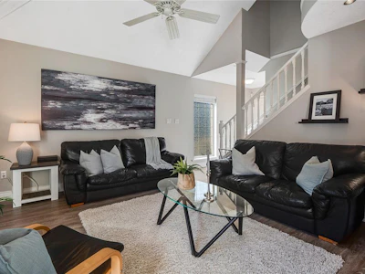 5-1809 Mckenzie Avenue - 4