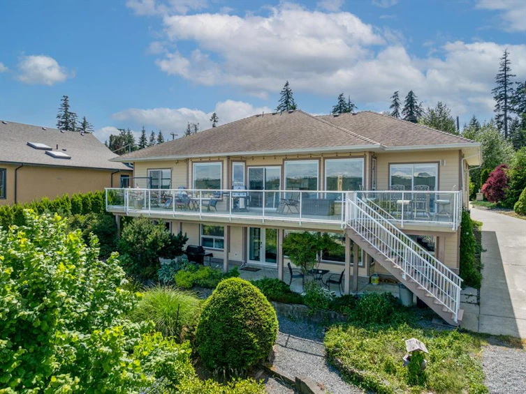 6800 Buckley Bay Frontage Road, Union Bay, BC, V0R 1W0 - 33