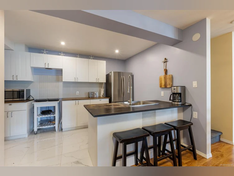 6800 Buckley Bay Frontage Road, Union Bay, BC, V0R 1W0 - 13
