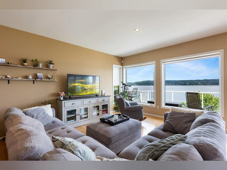 6800 Buckley Bay Frontage Road, Union Bay, BC, V0R 1W0 - 55