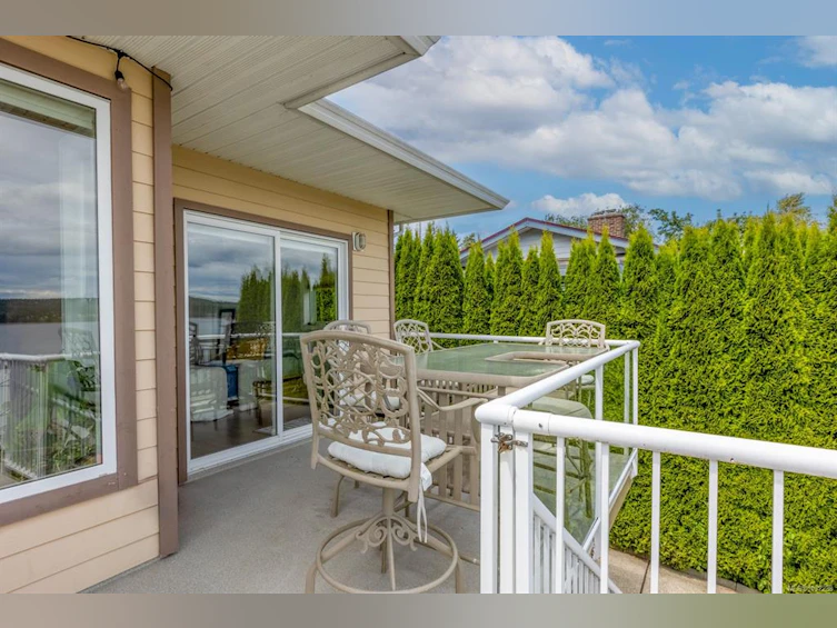 6800 Buckley Bay Frontage Road, Union Bay, BC, V0R 1W0 - 37