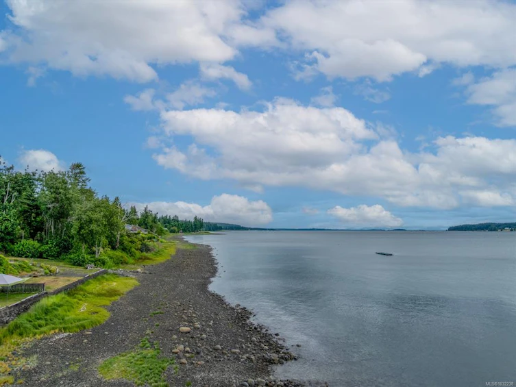 6800 Buckley Bay Frontage Road, Union Bay, BC, V0R 1W0 - 41