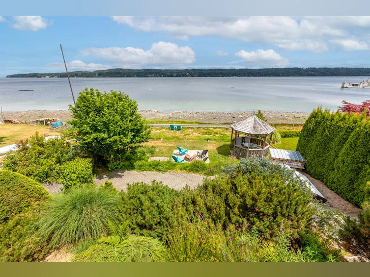 6800 Buckley Bay Frontage Road, Union Bay, BC, V0R 1W0 - 40
