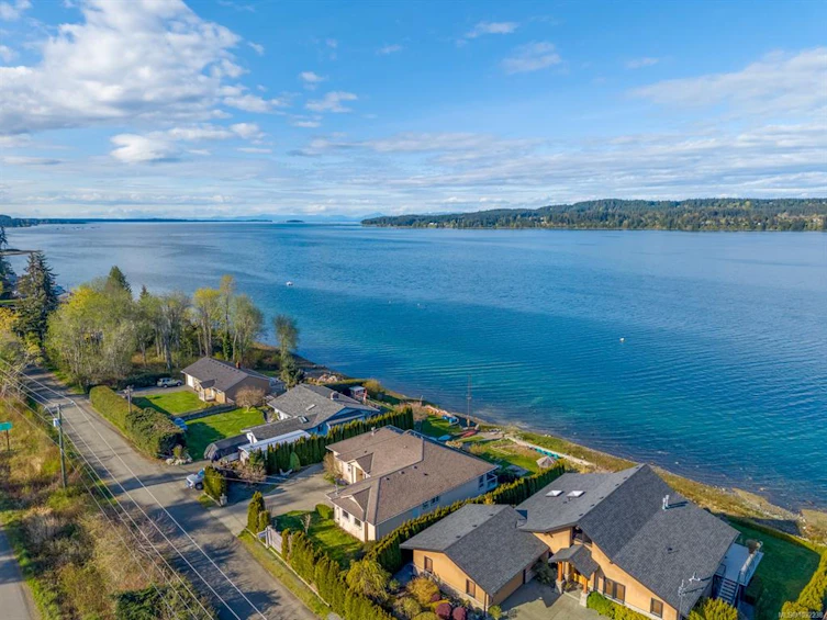 6800 Buckley Bay Frontage Road, Union Bay, BC, V0R 1W0 - 21