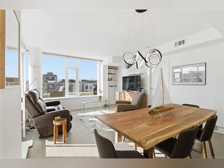 1001-848 Yates Street, Victoria, BC, V8W 0G2 - 2