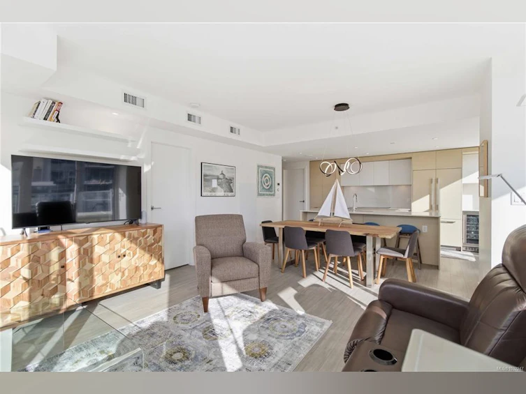 1001-848 Yates Street, Victoria, BC, V8W 0G2 - 4