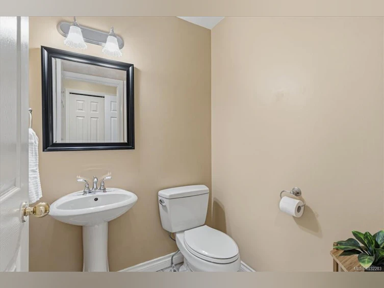 2416 Nanoose Road, Nanoose, BC, V9P 9E6 - 24