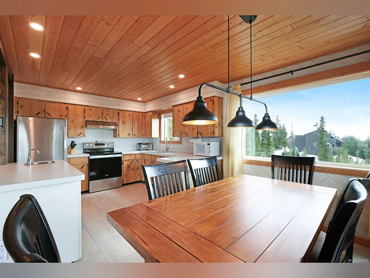 785 Jutland Terrace, Courtenay, BC, V9J 1C7 - 33