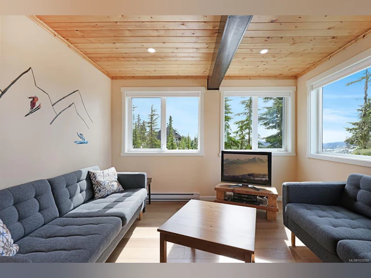 785 Jutland Terrace, Courtenay, BC, V9J 1C7 - 9
