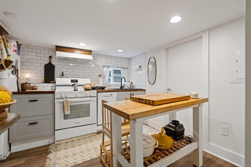 320 Moss Street, Victoria, BC, V8V 4M9 - 40
