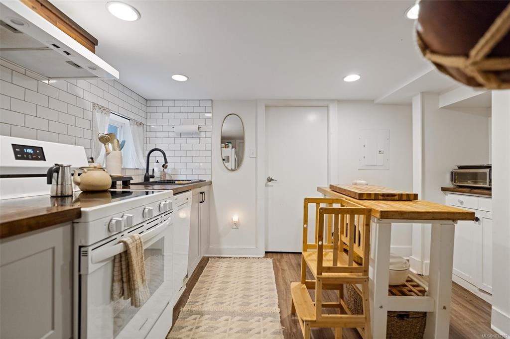 320 Moss Street, Victoria, BC, V8V 4M9 - 42