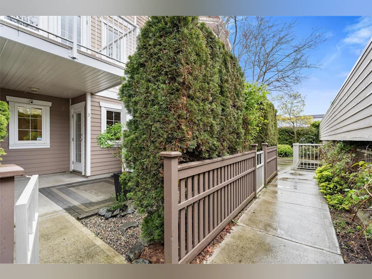 3-1870 Cook Street, Victoria, BC, V8T 3P6 - 30