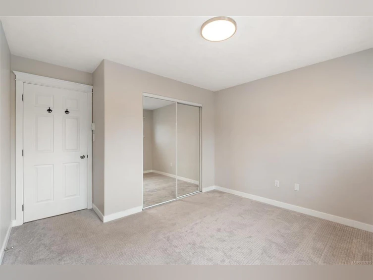 3-1870 Cook Street, Victoria, BC, V8T 3P6 - 22