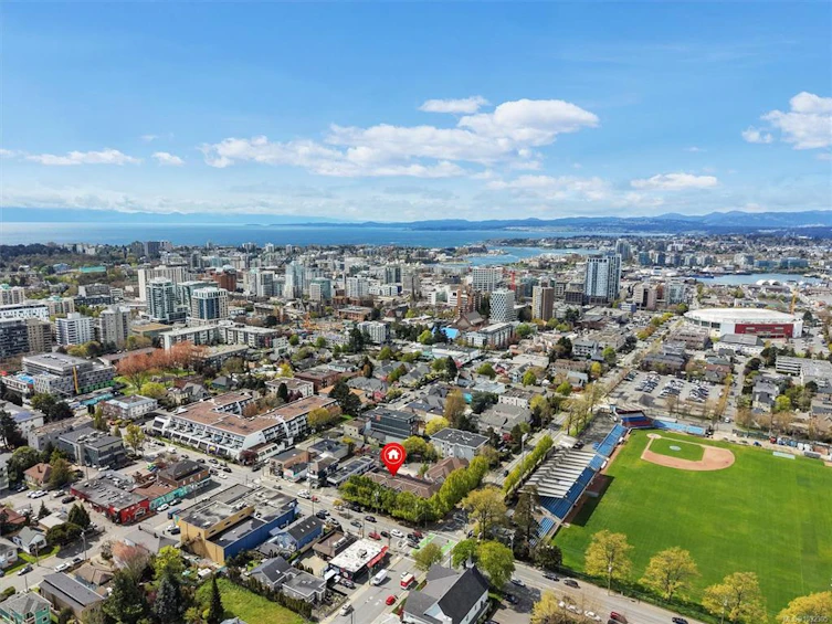 3-1870 Cook Street, Victoria, BC, V8T 3P6 - 37