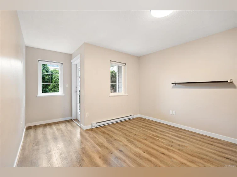 3-1870 Cook Street, Victoria, BC, V8T 3P6 - 6