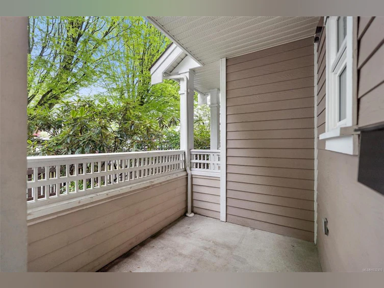 3-1870 Cook Street, Victoria, BC, V8T 3P6 - 29