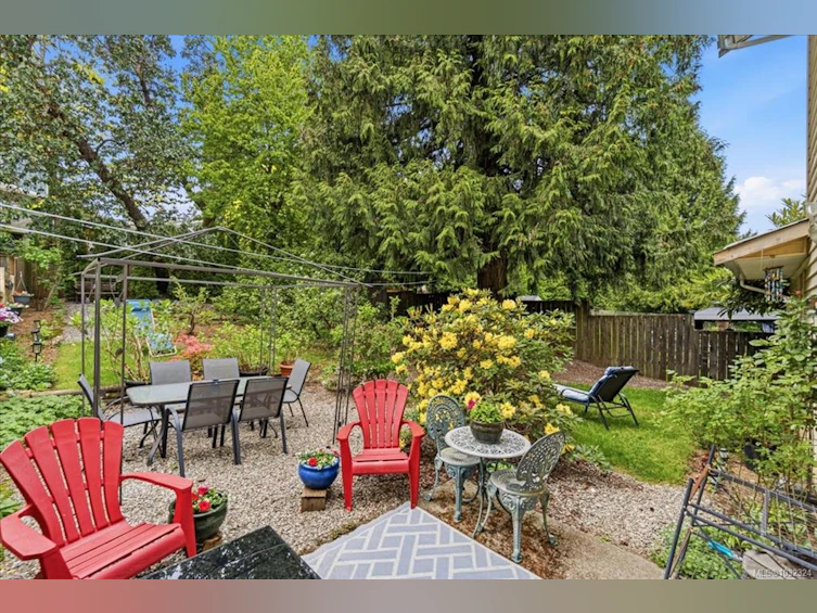 2631 Labieux Road, Nanaimo, BC, V9T 3N3 - 36