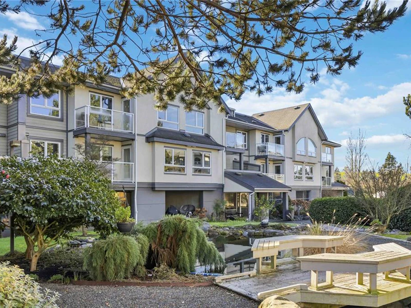219 - 2245 James White Boulevard, Sidney BC V8L 1Z5