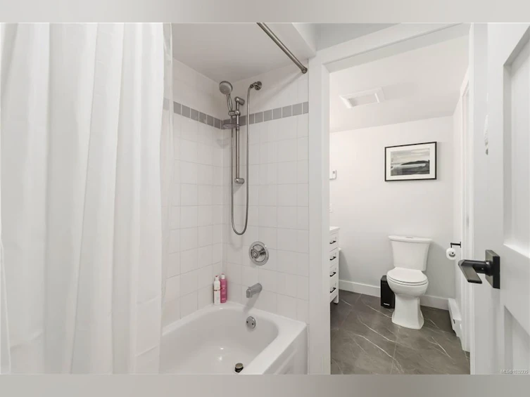 219-2245 James White Boulevard, Sidney, BC, V8L 1Z5 - 23