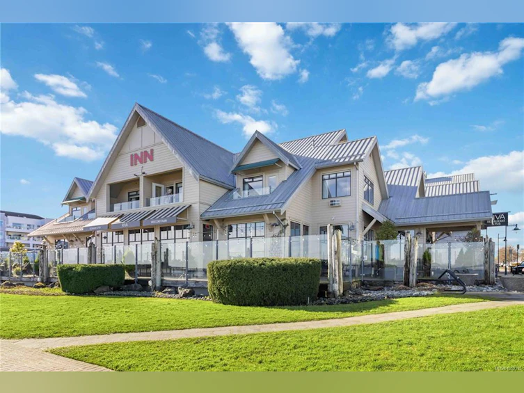 219-2245 James White Boulevard, Sidney, BC, V8L 1Z5 - 36