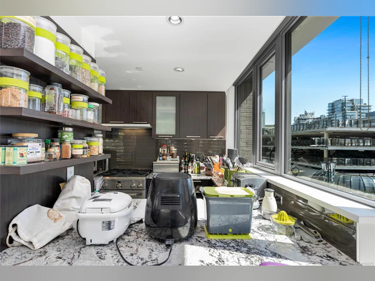 302-608 Broughton Street, Victoria, BC, V8W 1C7 - 37