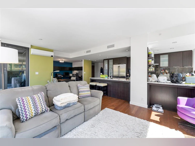 302-608 Broughton Street, Victoria, BC, V8W 1C7 - 9