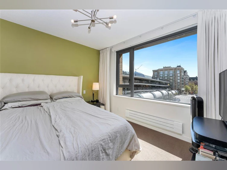 302-608 Broughton Street, Victoria, BC, V8W 1C7 - 16
