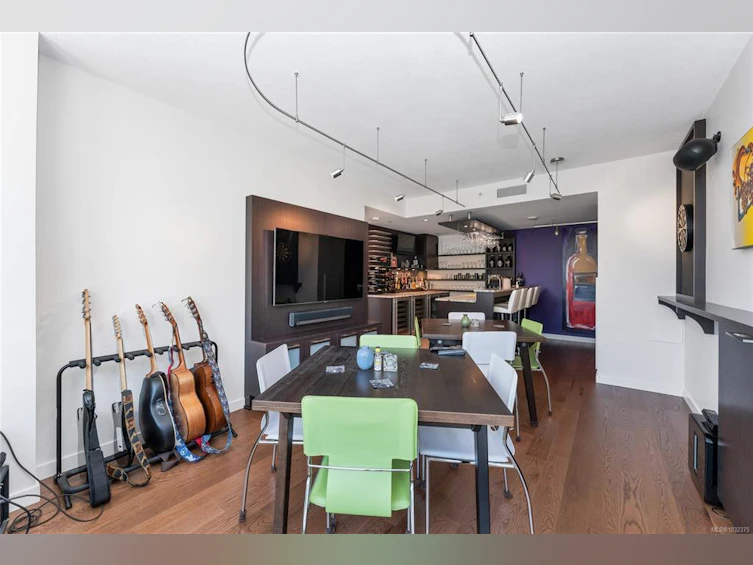302-608 Broughton Street, Victoria, BC, V8W 1C7 - 29
