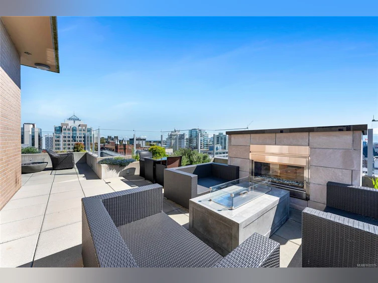 302-608 Broughton Street, Victoria, BC, V8W 1C7 - 47