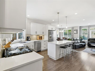 751 James Place - 4