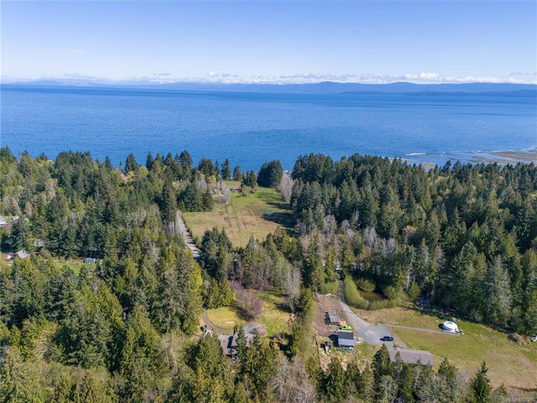 4080 Island Highway, Qualicum Beach, BC, V9K 2B1 - 39