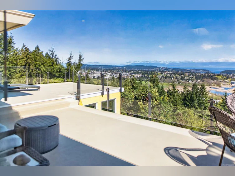 1214 College Drive, Nanaimo, BC, V9R 6A4 - 6
