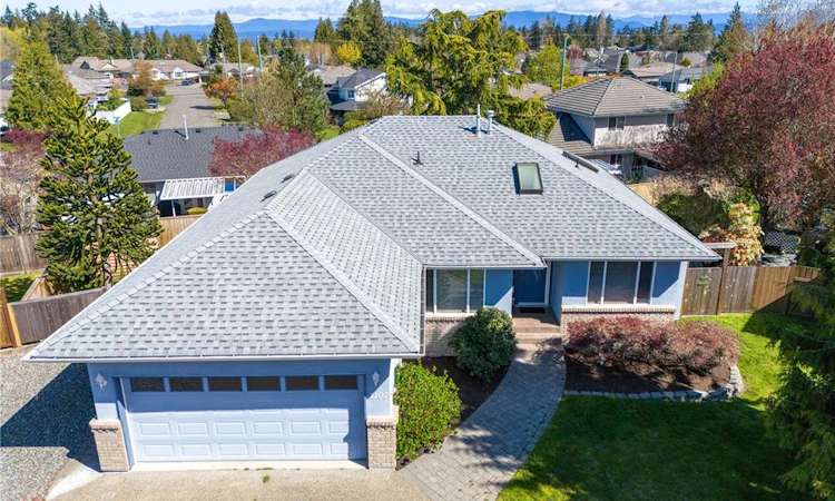 1107 Aery View Way