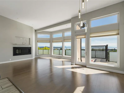 2661 Sunderland Road - 4