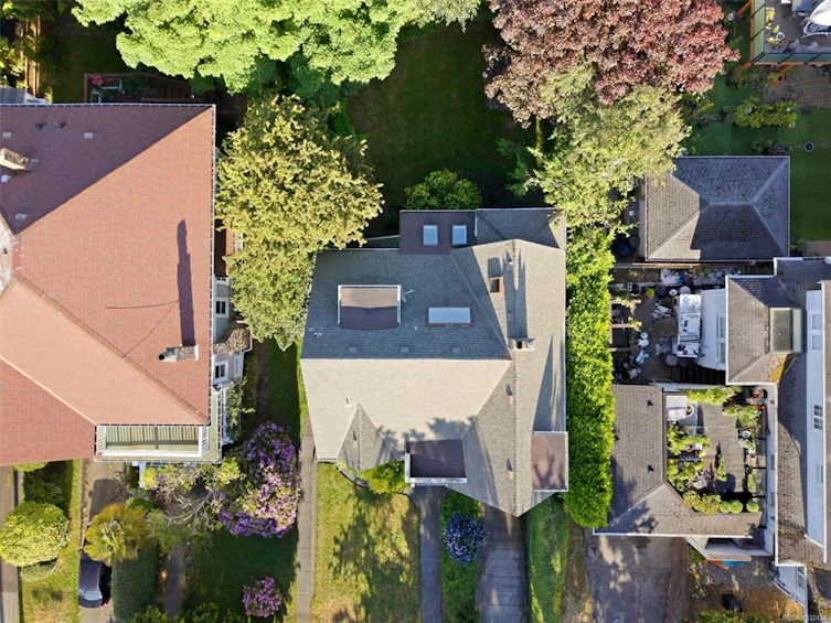 15 Linden Avenue, Victoria, BC, V8V 4C9 - 35