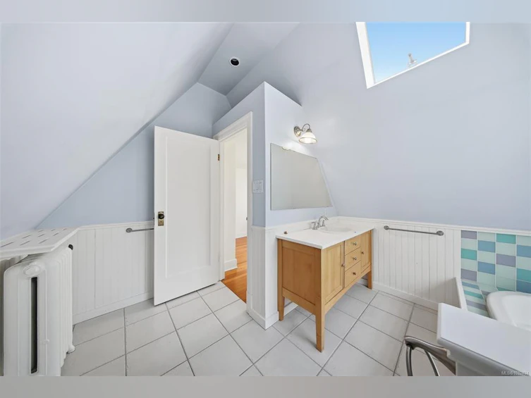15 Linden Avenue, Victoria, BC, V8V 4C9 - 28