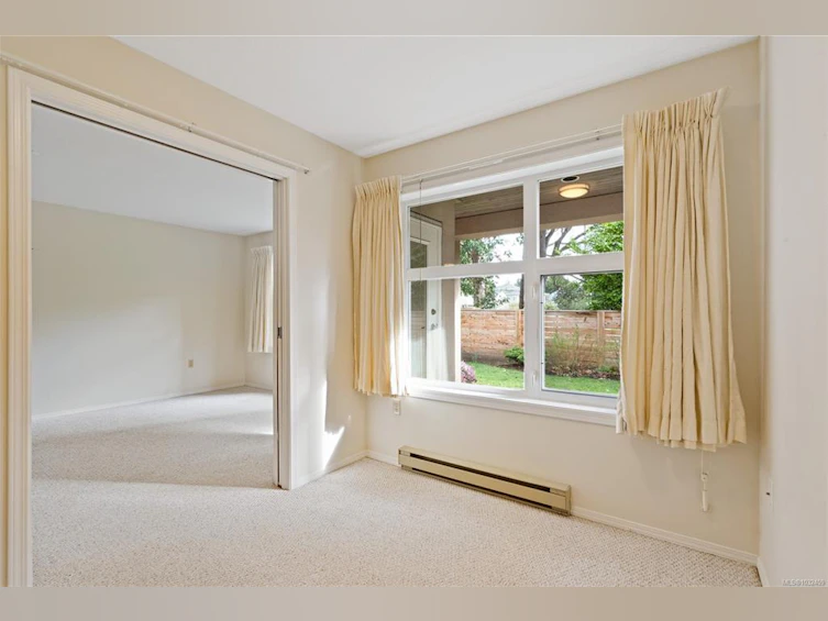 105-3915 St. George's Lane, Saanich, BC, V8N 4E3 - 12