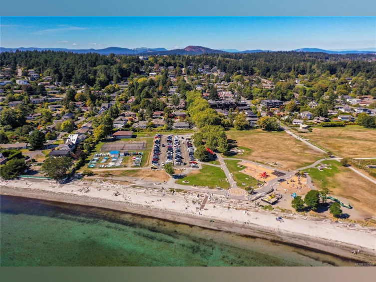 105-3915 St. George's Lane, Saanich, BC, V8N 4E3 - 42