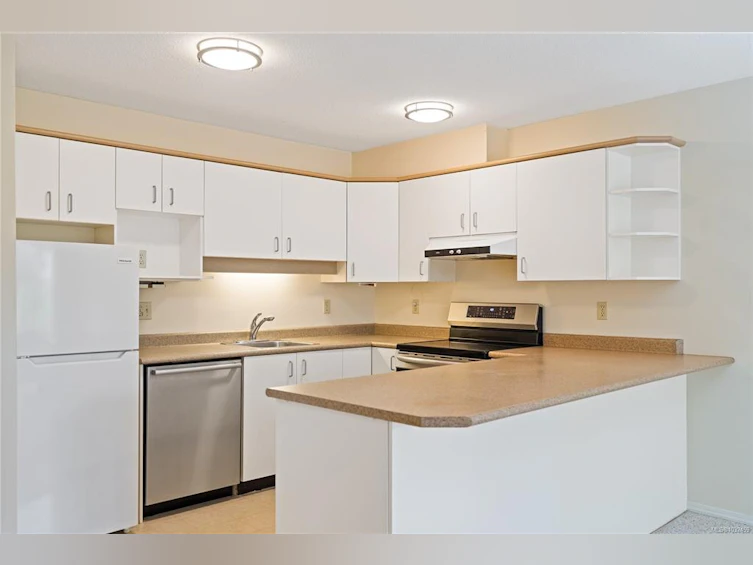 105-3915 St. George's Lane, Saanich, BC, V8N 4E3 - 7